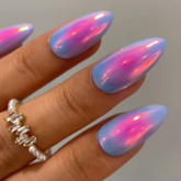 Fancy-chrome-pink-blue-aura-press-on-nails-show