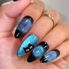 Halloween-black-cat-fake-nails-Hole-cat-eye-press-ons-show