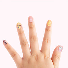 bunny-heart-press-on-nails-set-hand-show