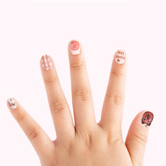 capybara-party-press-on-nails-set-show