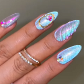 mermaid-shell-chrome-cat-eye-press-on-nails