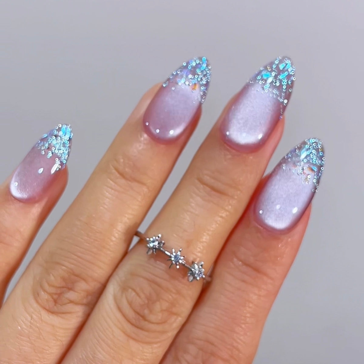 Aurora-Bubble-Pink-cat-eye-glitter-press-on-nail-set