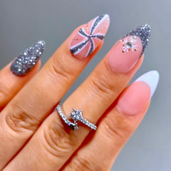 Sparkling-Peppermint-reflective-glitter-french-press-on-nails