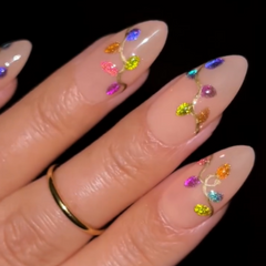 christmas-light-press-on-nails